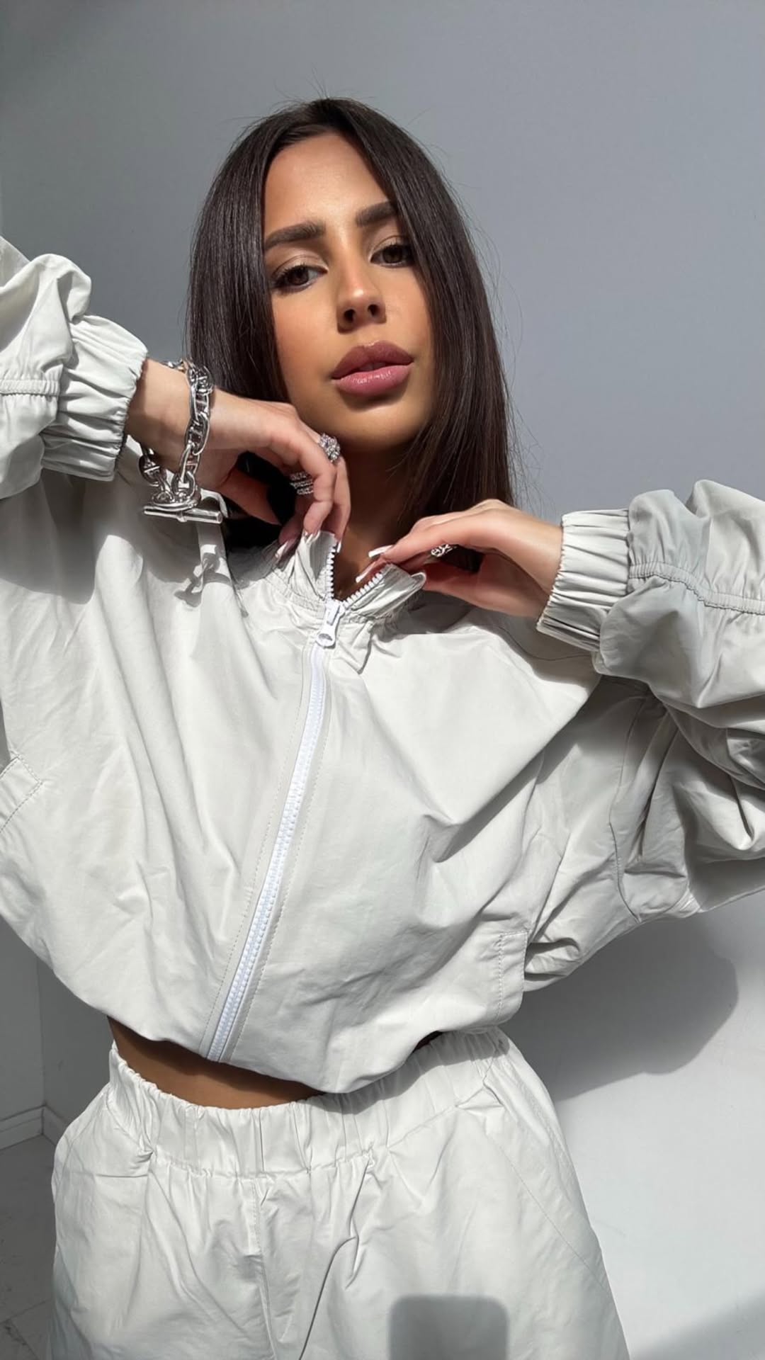 KOMPLET_DRESOWY_Z_MARSZCZENIEM_-_chlodny_bez